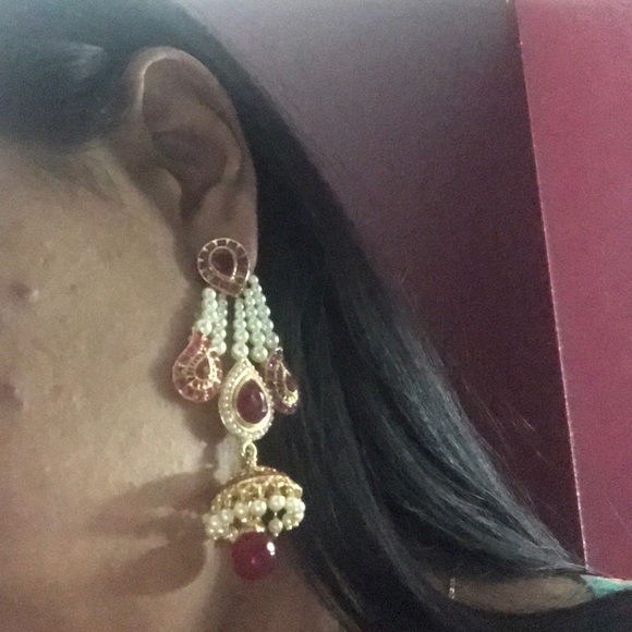 Indian Jewellery in Pink stones and pearls. - Picture 1 of 2